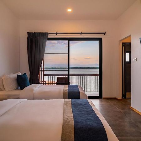 The Riviera Champasak Exterior foto