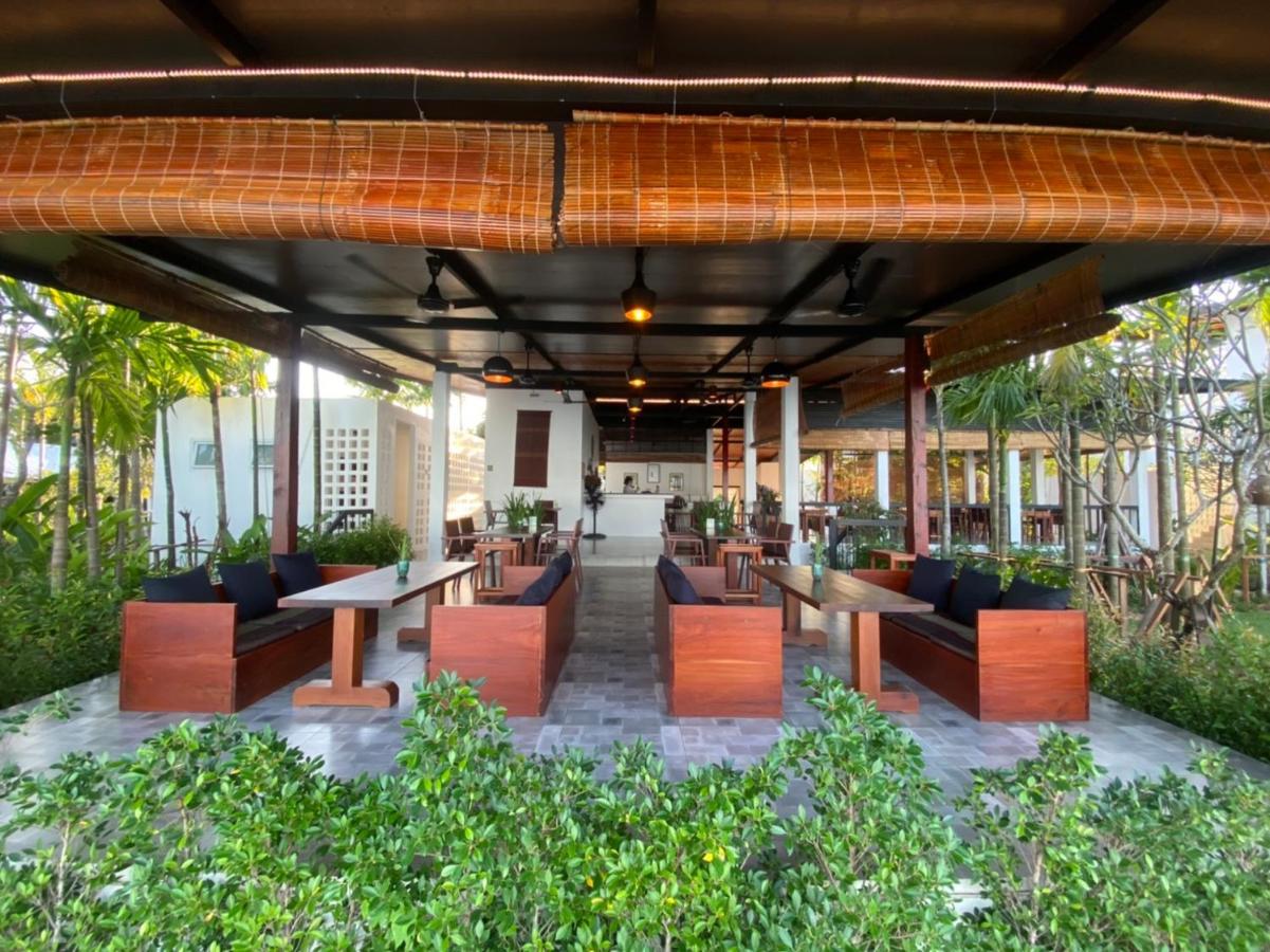 The Riviera Champasak Exterior foto