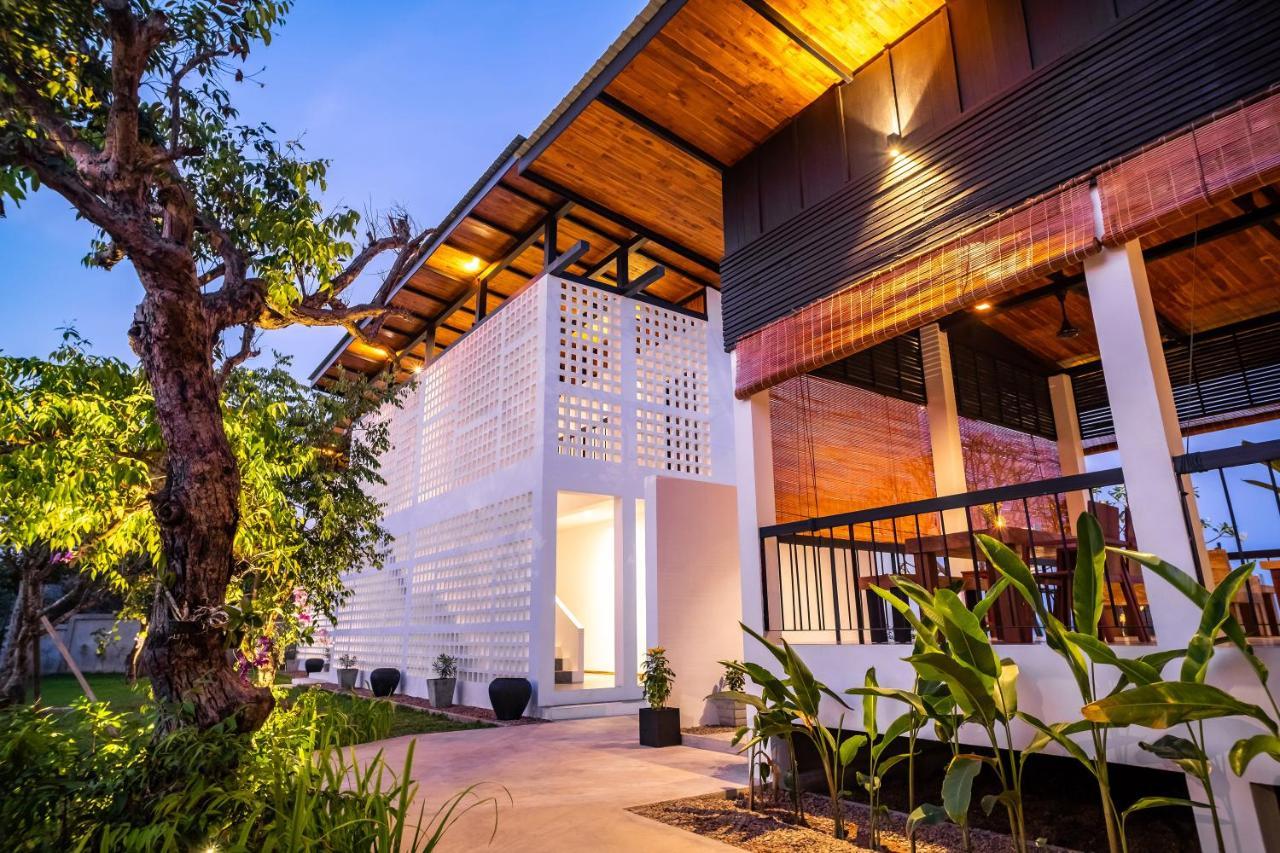 The Riviera Champasak Exterior foto