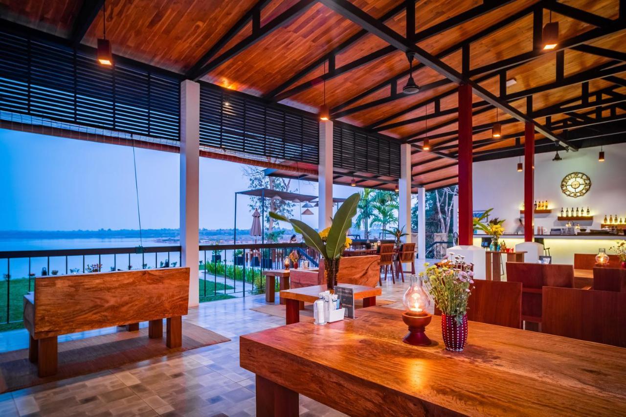 The Riviera Champasak Exterior foto